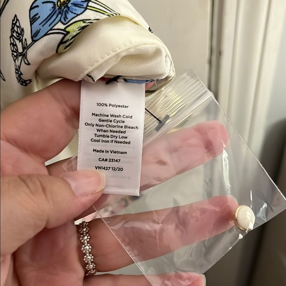 NWT 24w Talbots Sleeveless Floral Blouse - Picture 5 of 7